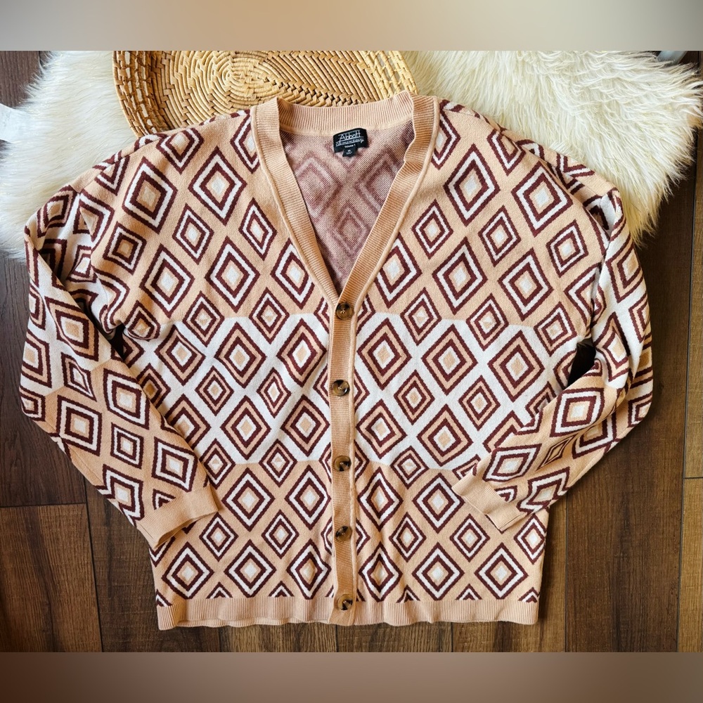 Abbott Elementary Diamond Beige Tan Cardigan Swea… - image 1